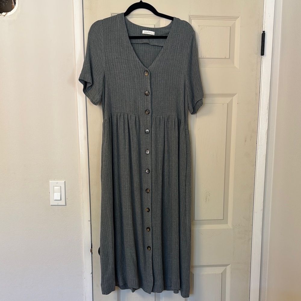 Dusty Blue V-Neck Midi Sundress with Short Sleeves